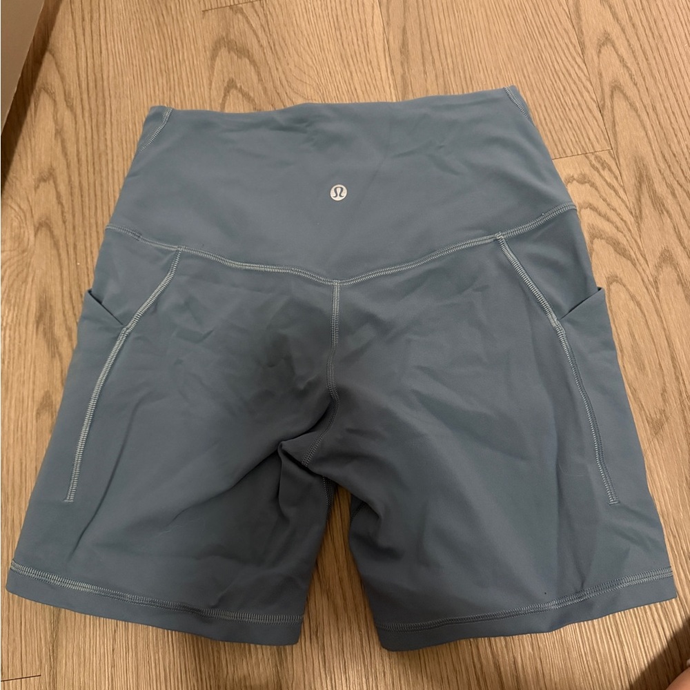 Lululemon 6in Align Shorts w/ Pockets